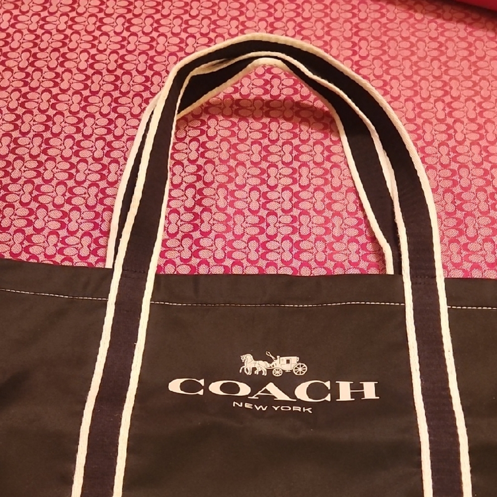 Coach Extra Large Classic Cargo Tote Black and White Tote Bag